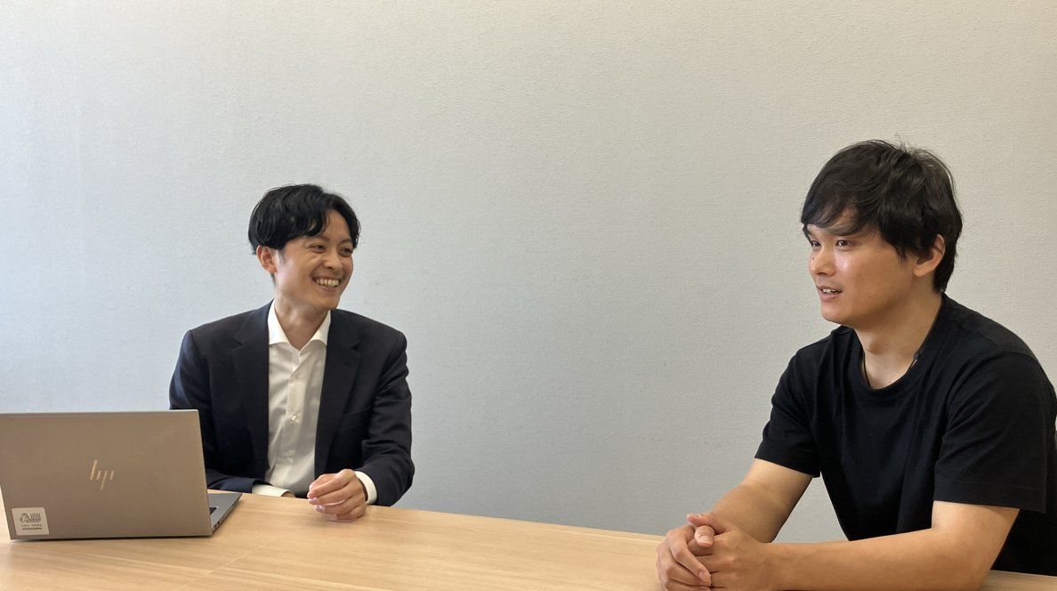 対談する櫻井 利樹さんと北野 竜太さん